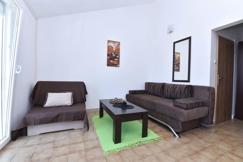 Vila Lucice Petrovac المظهر الخارجي الصورة