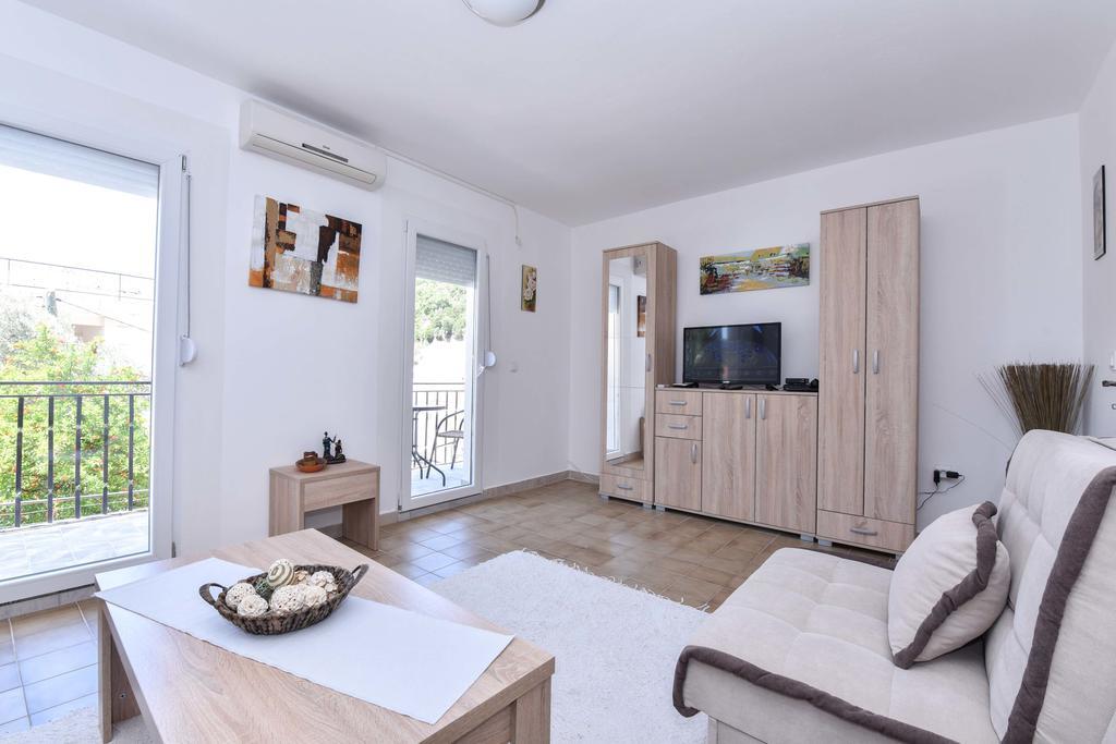 Vila Lucice Petrovac المظهر الخارجي الصورة